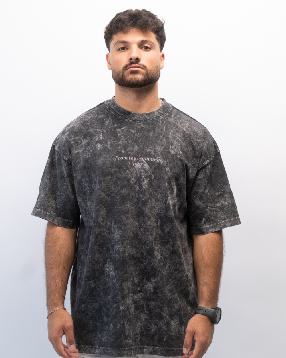 אוברסייז פול אנד בר