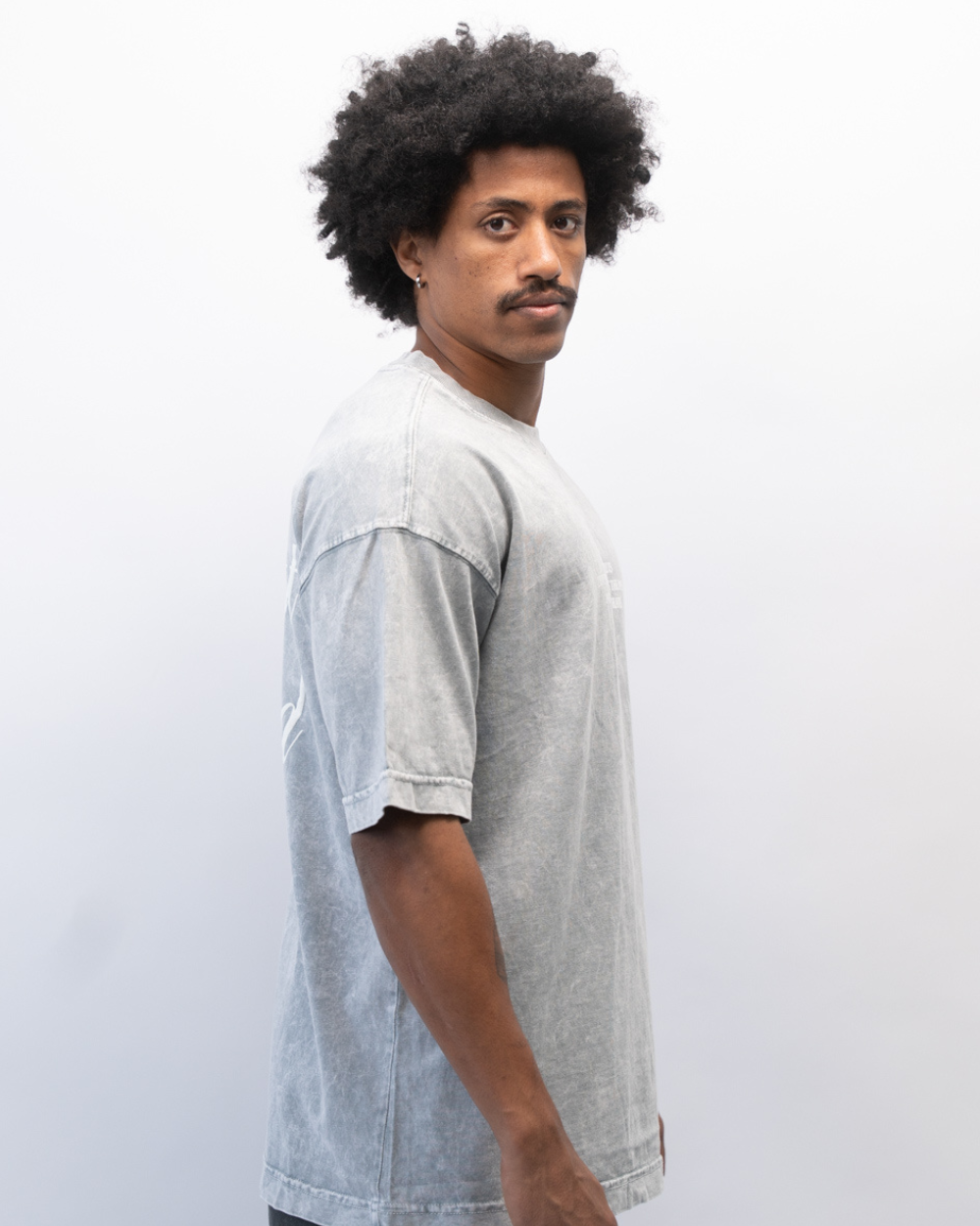 אוברסייז יוניסקס