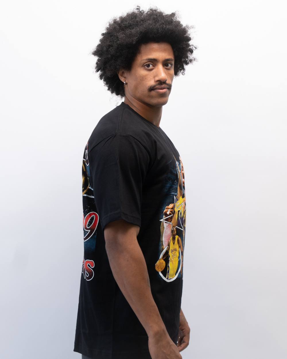 טי שרט לגבר כדורסל