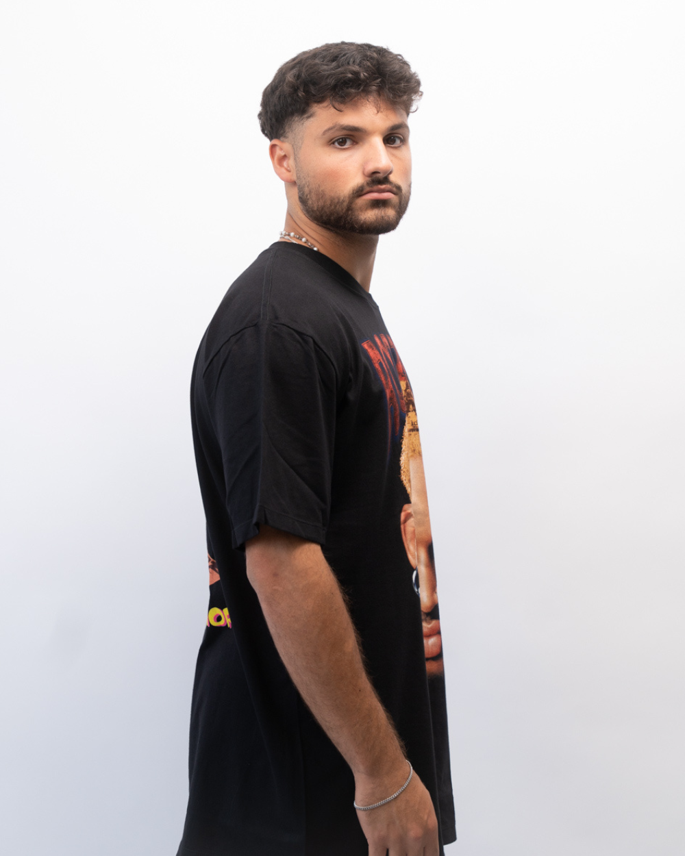 מאניה אוברסייז