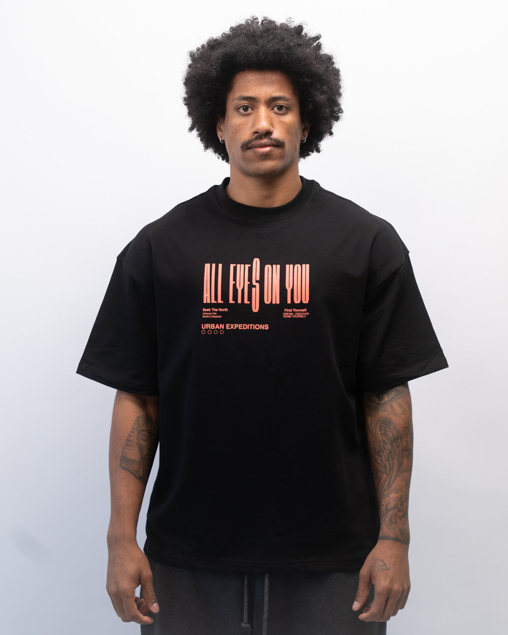 חולצת שחורה אוברסייז