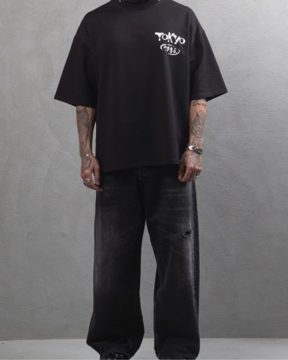 אוברסייז טי שרט שחורה לגבר