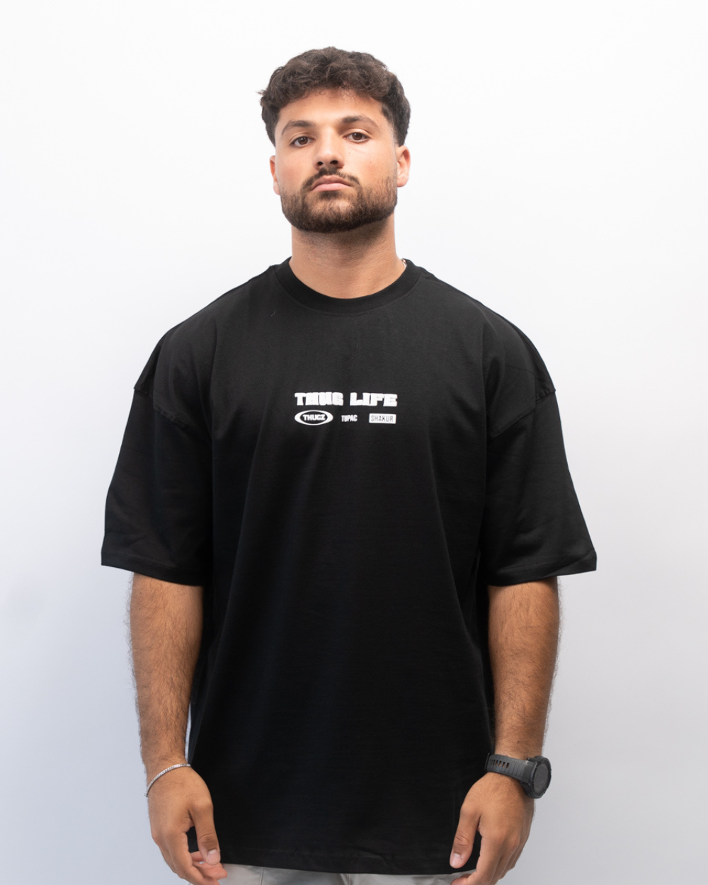 אוברסייז פול אנד בר