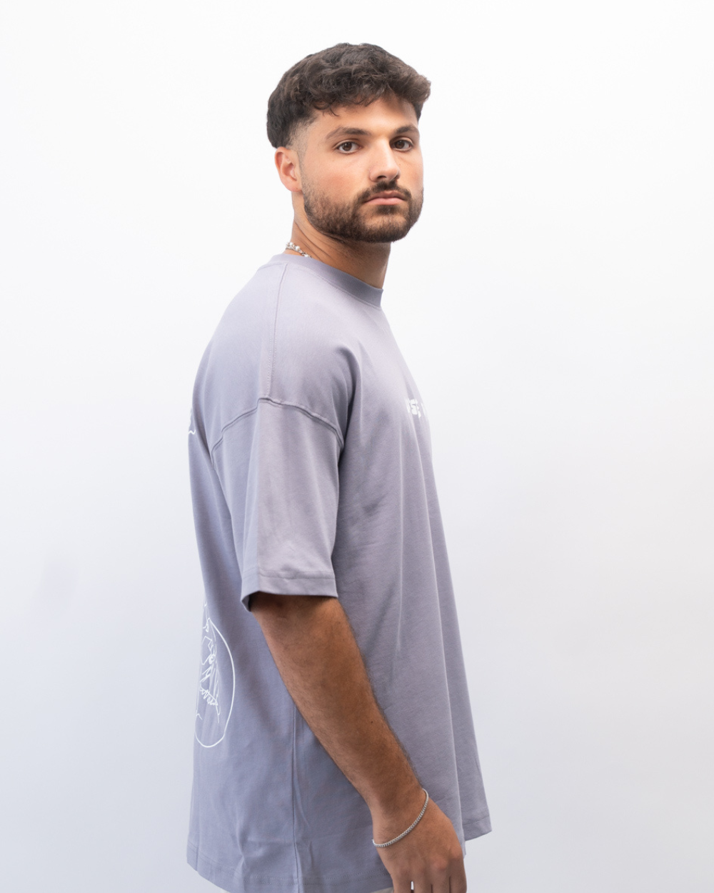 אוברסיז מאניה