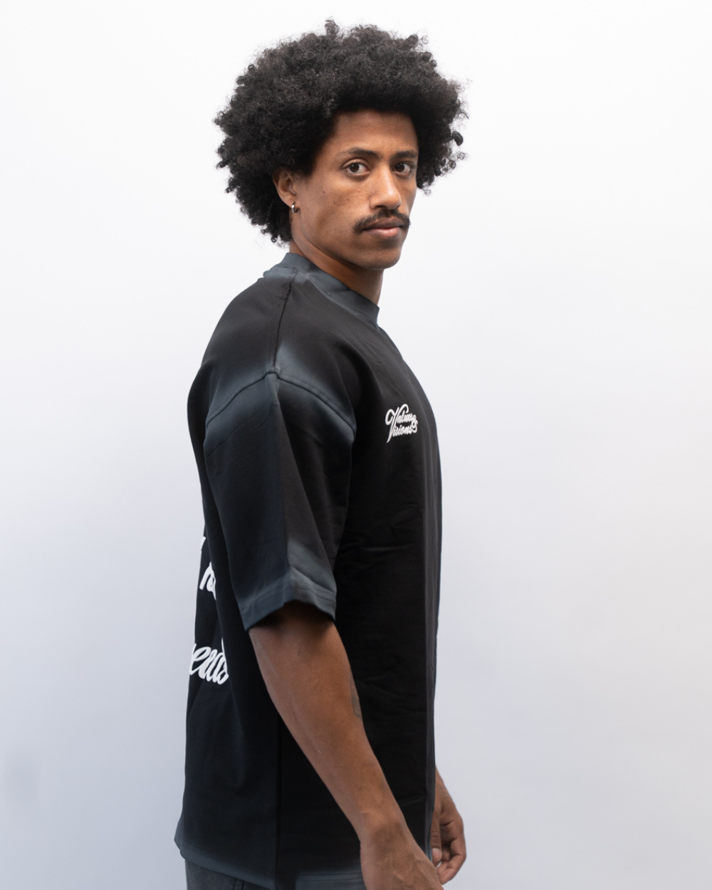 טי שרט אוברסייז קצרה לגבר