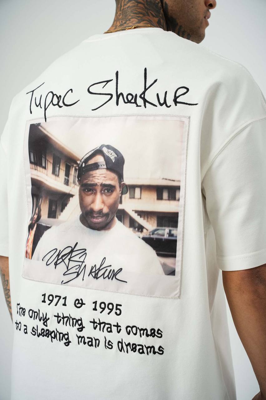 2PAC // Signature Tribute Oversize Tee