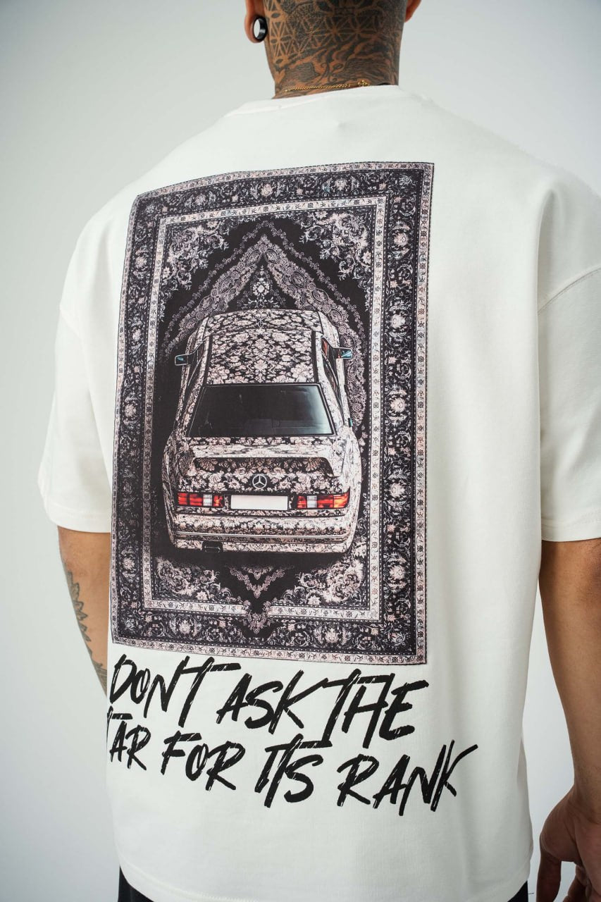 THE MERCEDES STAR // Vintage Carpet Oversize Tee