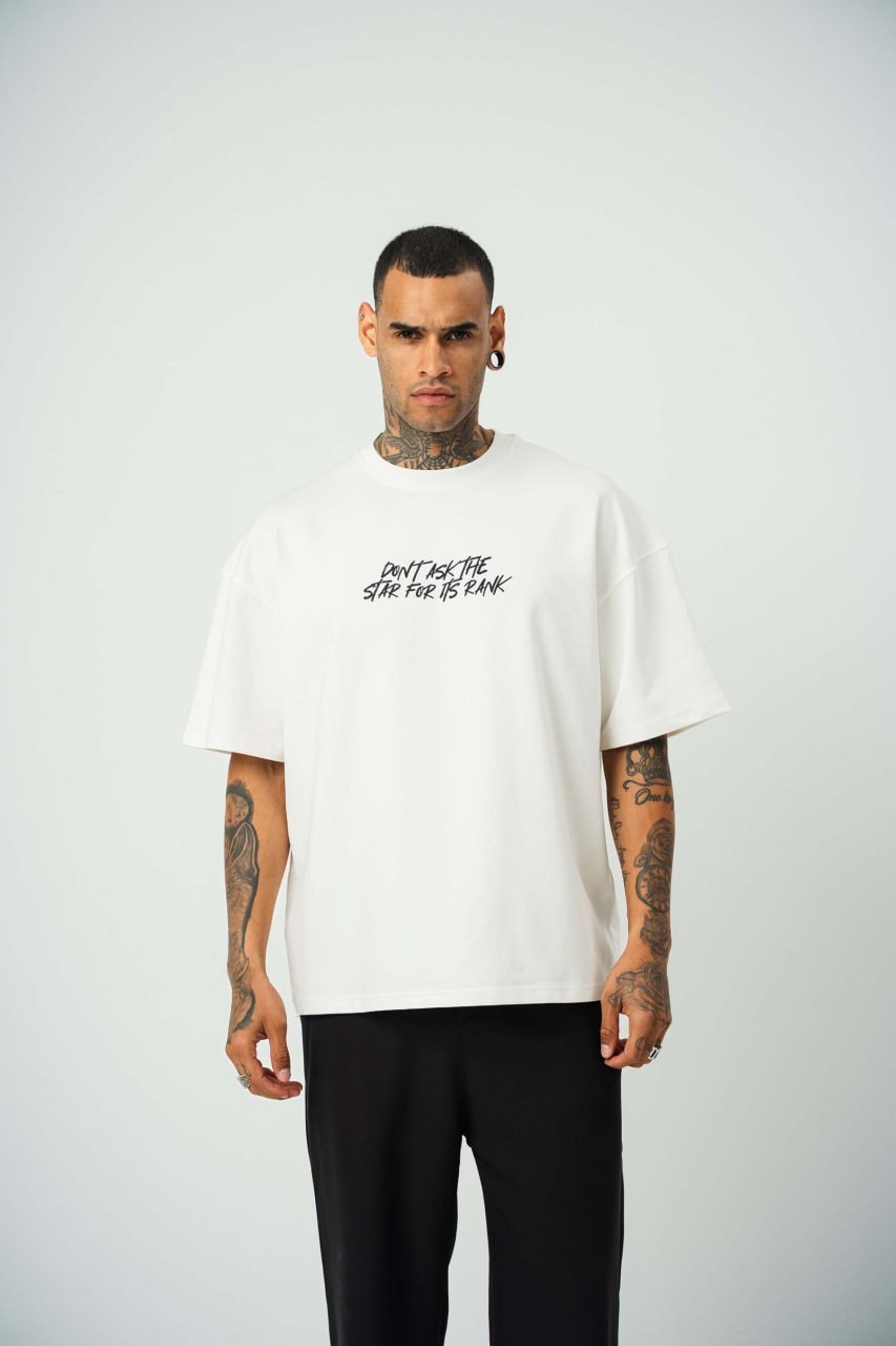 THE MERCEDES STAR // Vintage Carpet Oversize Tee