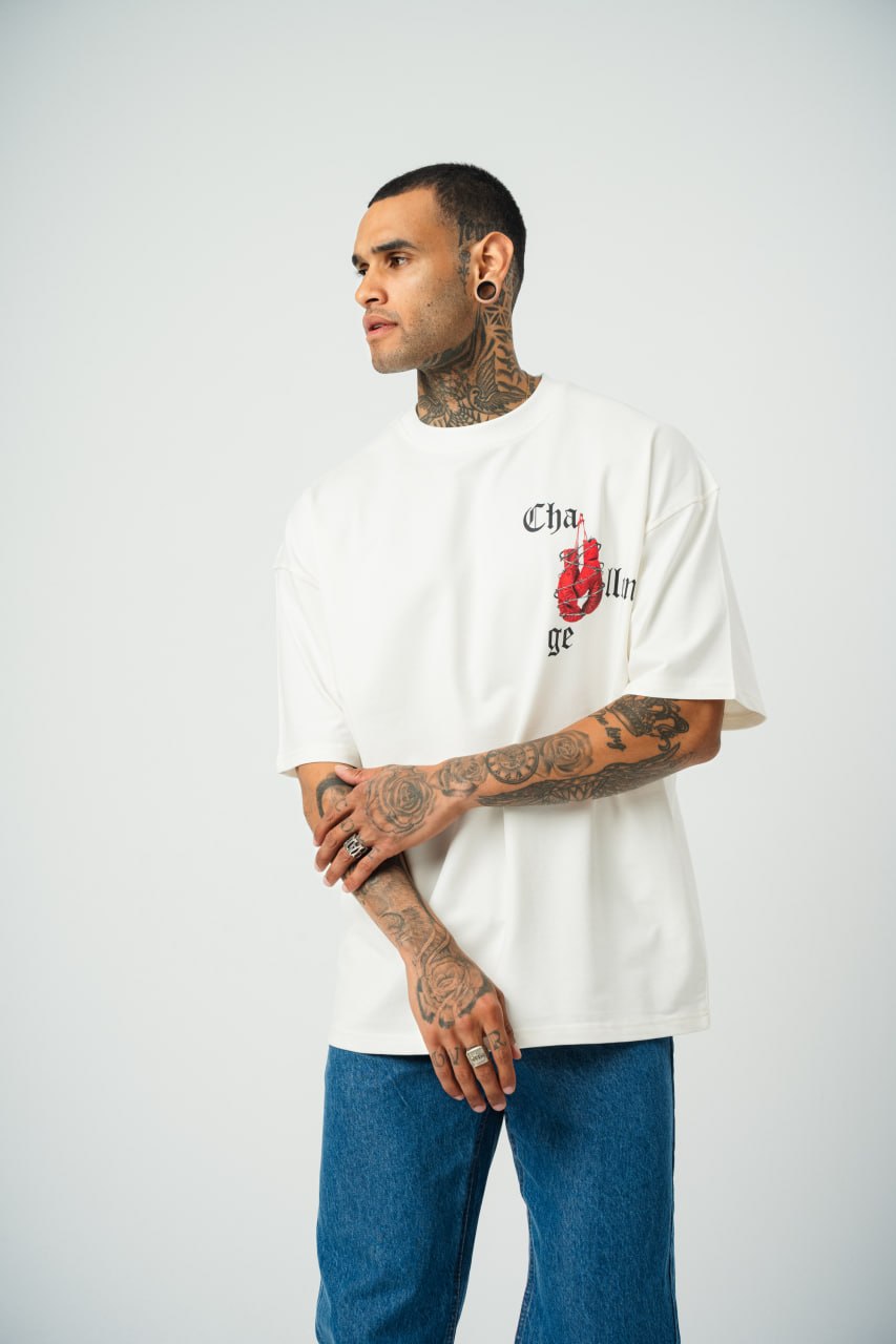 THE CHAMPION // Boxing Gloves Oversize Tee