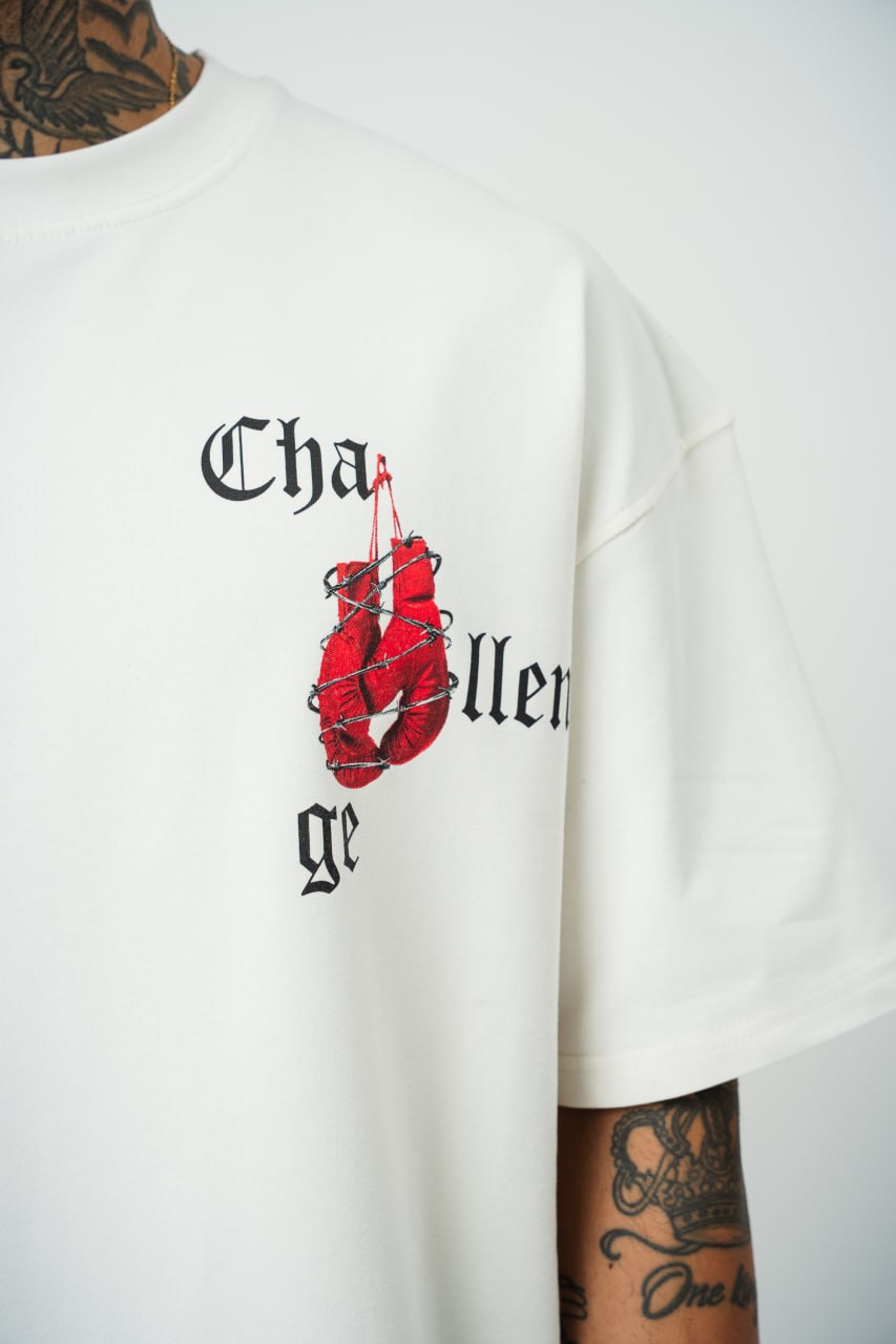 THE CHAMPION // Boxing Gloves Oversize Tee